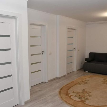 Appartamento Toporasi Apartament Craiova Esterno foto
