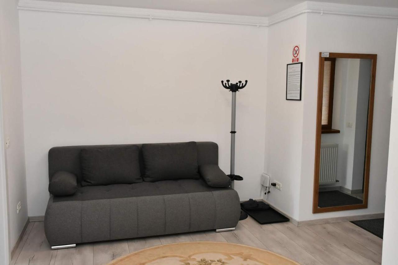 Appartamento Toporasi Apartament Craiova Esterno foto